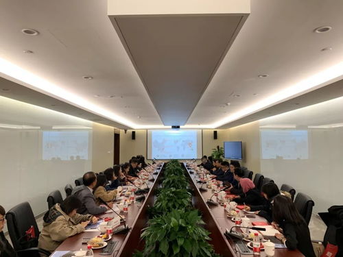 中國(guó)-東盟大數(shù)據(jù)技術(shù)與產(chǎn)業(yè)發(fā)展研討會(huì)代表團(tuán)參觀數(shù)字企業(yè)體驗(yàn)館